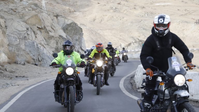 Manali to Leh Bike Trip – 8 Days Ultimate Himalayan Ride photo 1
